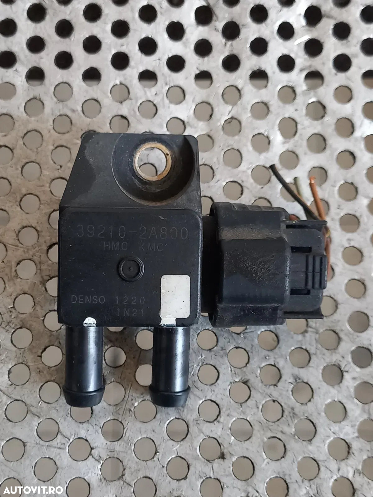 Senzor Presiune Gaze DPF Hyundai Kia 1.4 1.6 1.7 Crdi An 2010-2011-2012-2013-2014-2015 Euro 5 Cod - - 3