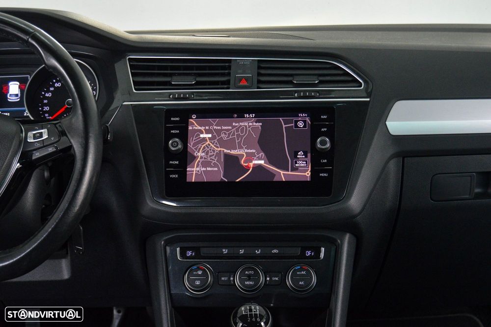 VW Tiguan 1.6 TDI Confortline - 36
