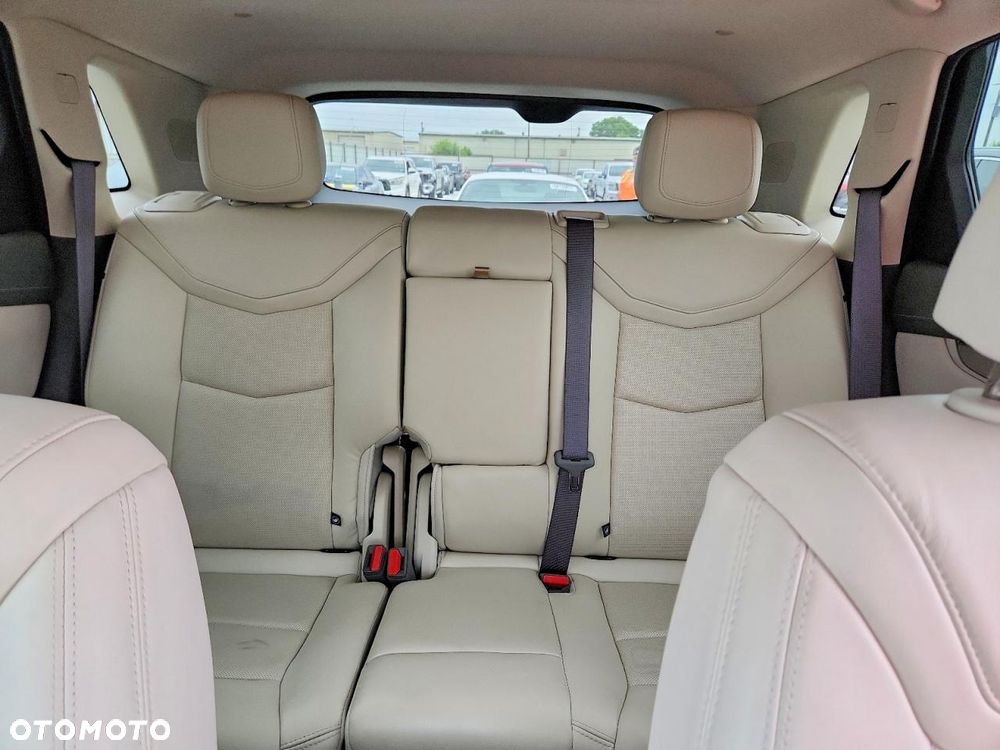 Cadillac XT5 - 8