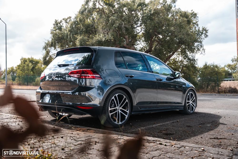 VW Golf 1.4 GTE Plug-In-Hybrid DSG - 5