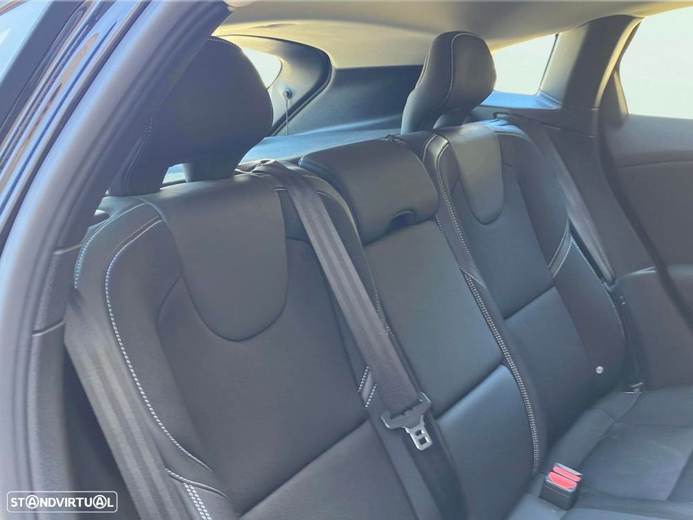 Volvo V40 1.5 T3 Sport Edition Geartronic - 14