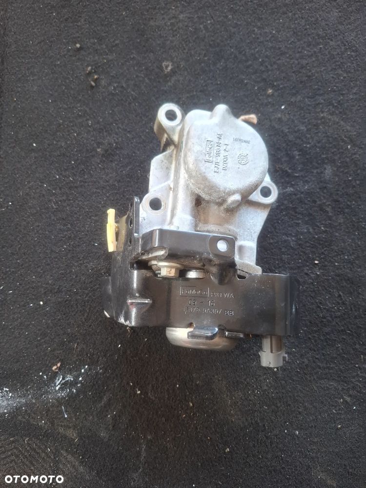 Ford Escape MK2 2,0 Pompa paliwa EJ7E 9B374 AE - 2