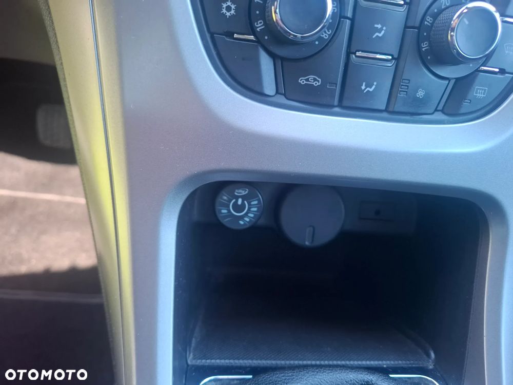 Opel Astra 1.4 Turbo Sport - 16