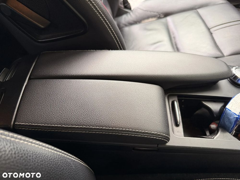 Mercedes-Benz Klasa C 250 CDI DPF Automatik BlueEFFICIENCY Avantgarde - 12