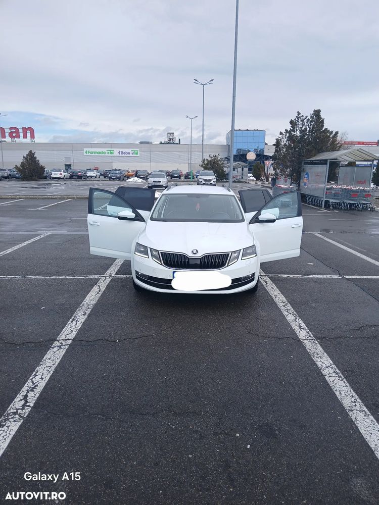 Skoda Octavia 2.0 TDI (Green tec) DSG Style - 1