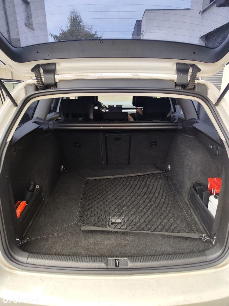 Volkswagen Passat - 14