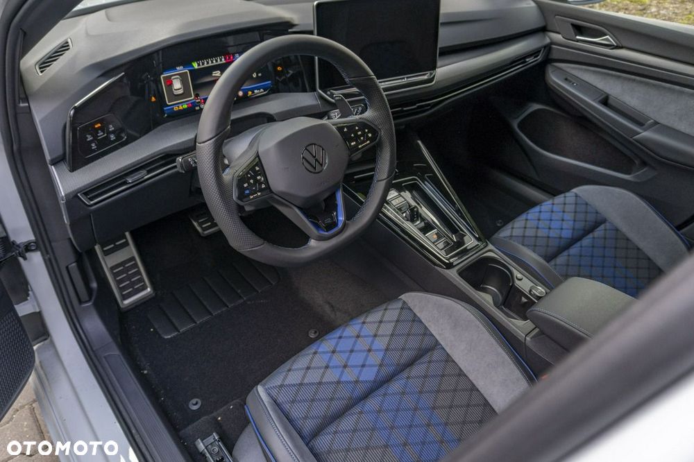 Volkswagen Golf - 14