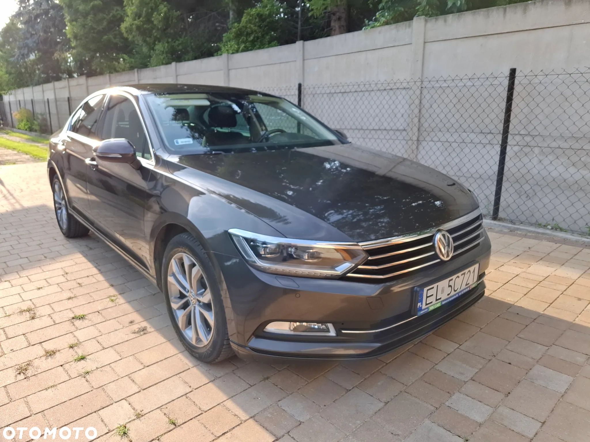 Volkswagen Passat 2.0 TDI BMT Comfortline DSG - 1