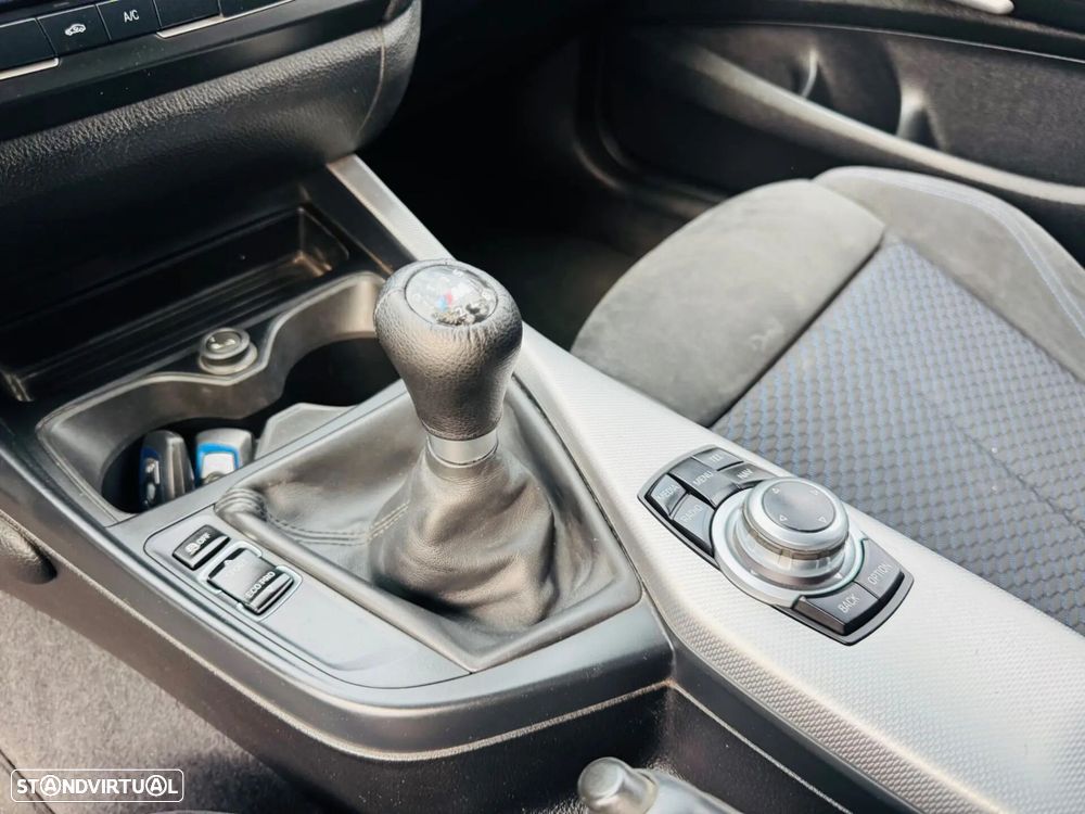 BMW 118 d Pack M — fotografia 21