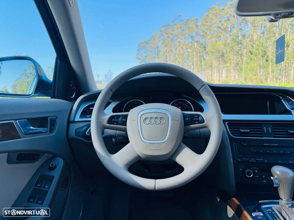 Audi A4 2.7 TDI V6 Exclusive Multitronic - 26