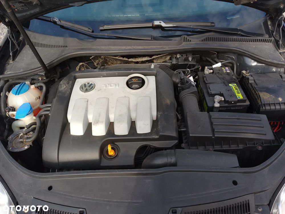 Volkswagen Golf - 14