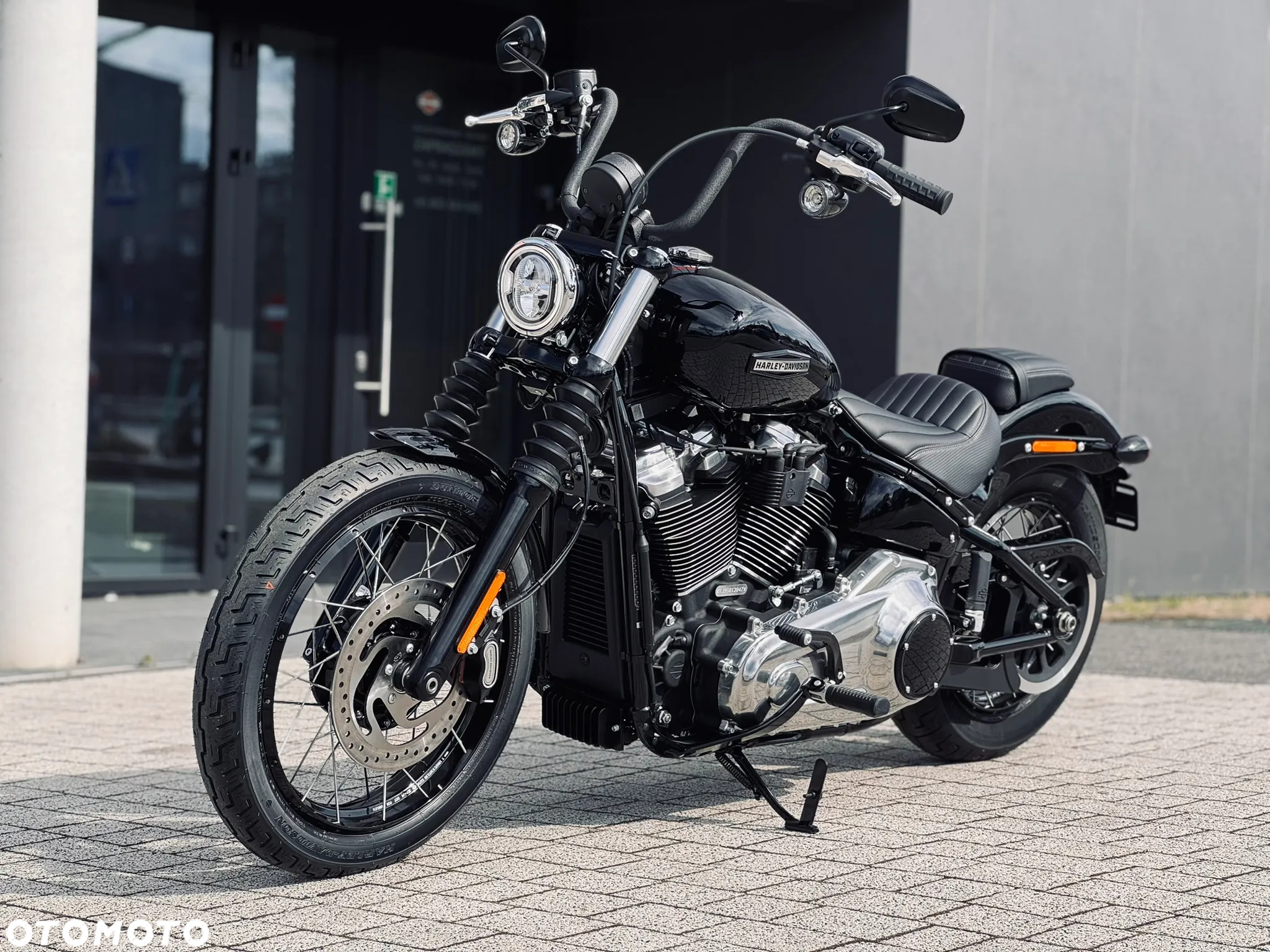 Harley-Davidson Softail Street Bob - 17