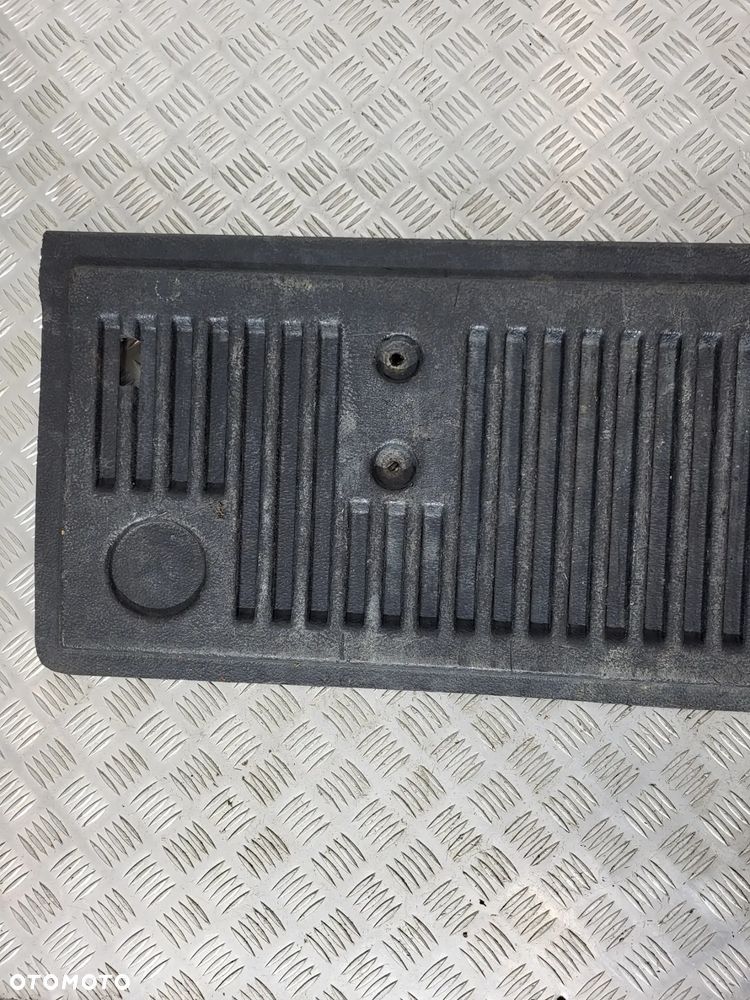 Mitsubishi L200 IV Osłona Tapicerka Klapy - 4