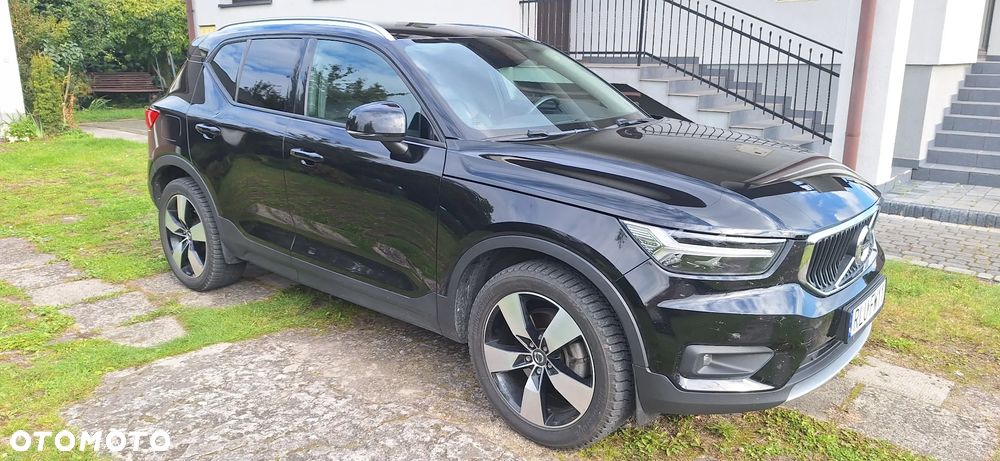 Volvo XC 40 T5 AWD Geartronic Momentum Pro - 2