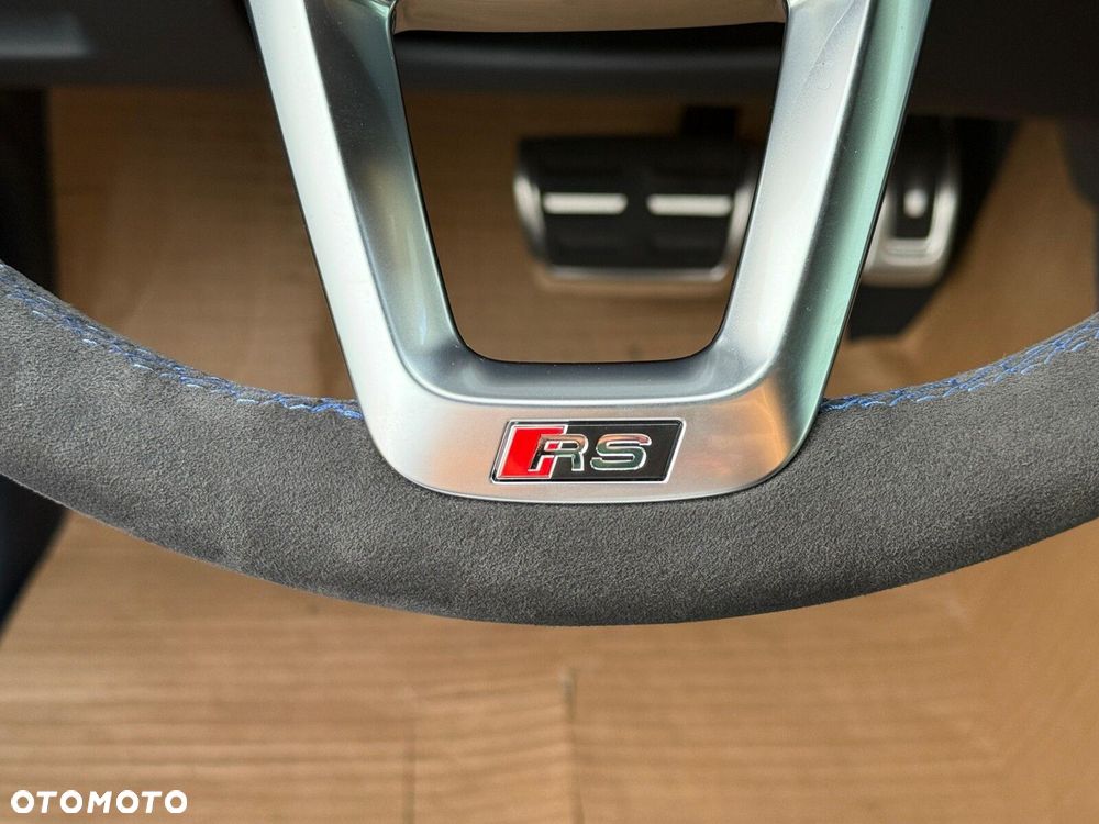 Audi RS Q8 - 22