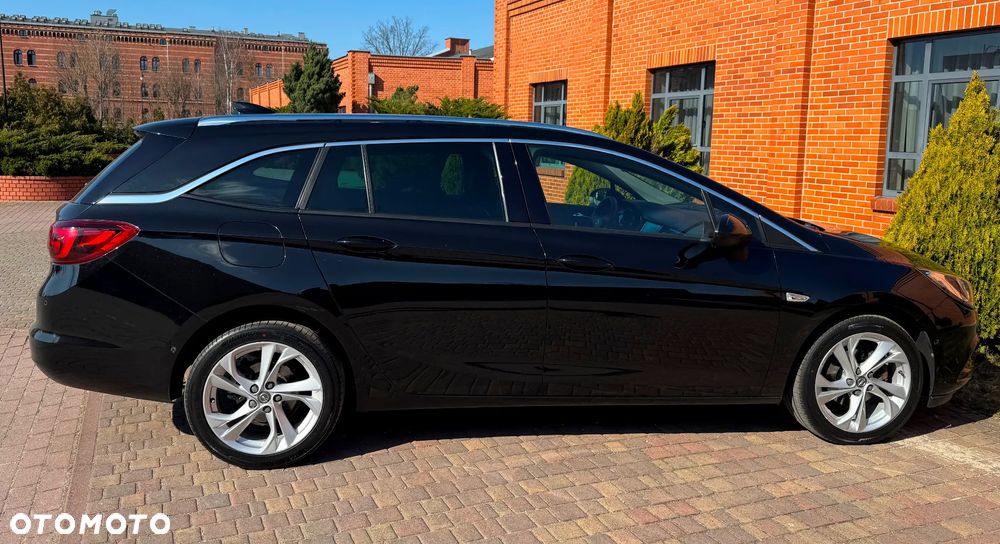 Opel Astra 1.6 CDTI Cosmo - 33