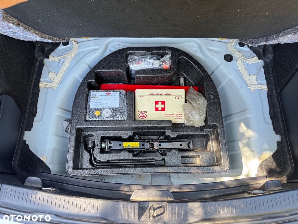 Toyota Auris 2.0 D-4D Premium - 20