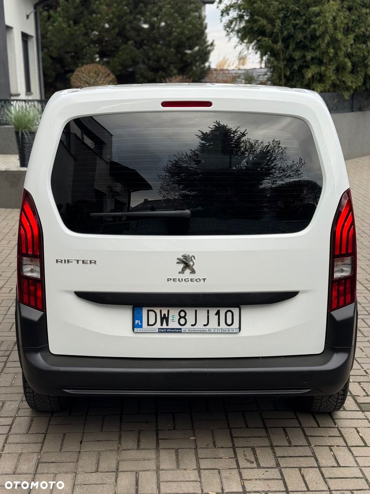 Peugeot Rifter - 17