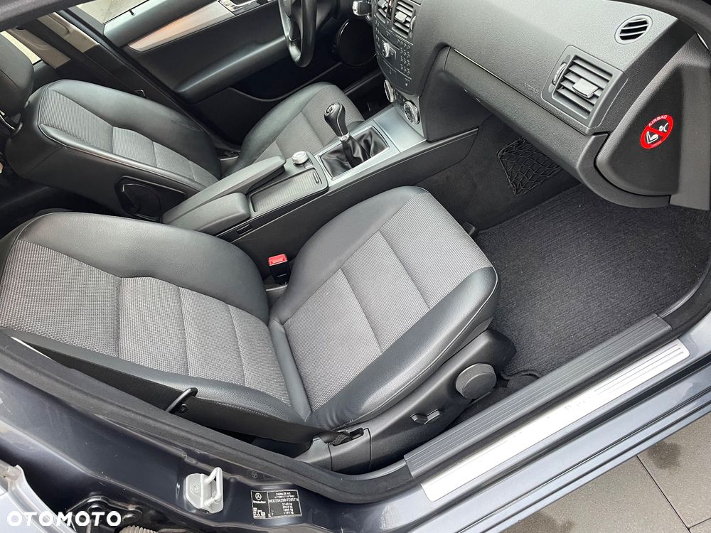 Mercedes-Benz Klasa C - 35