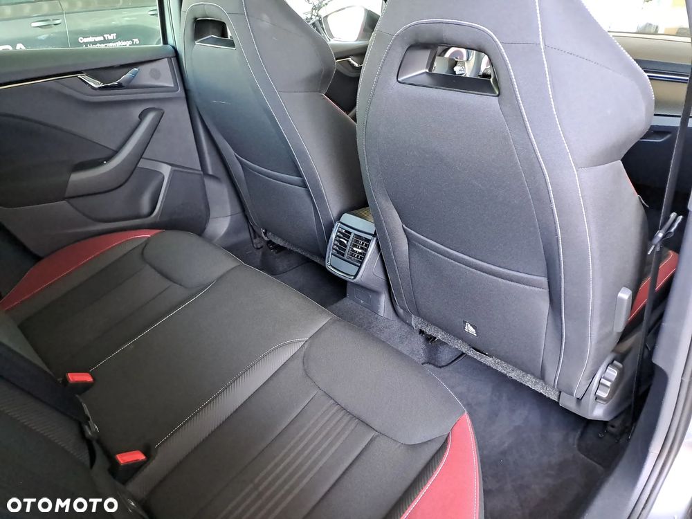 Skoda Kamiq 1.0 TSI Monte Carlo DSG - 12