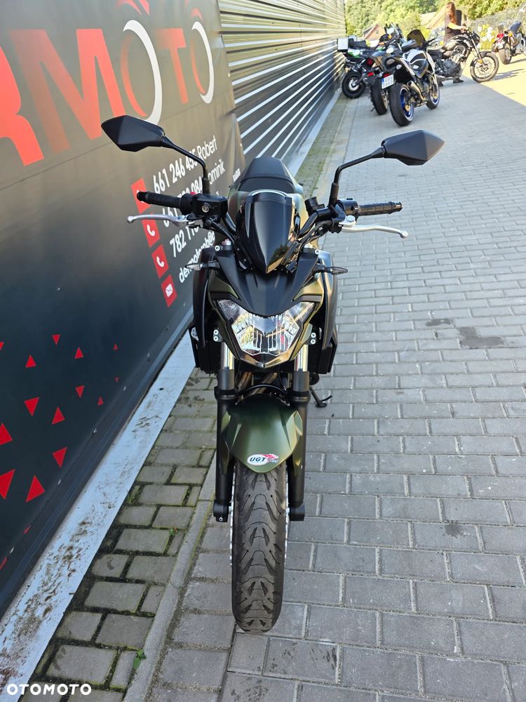 Kawasaki Z 650 - 16