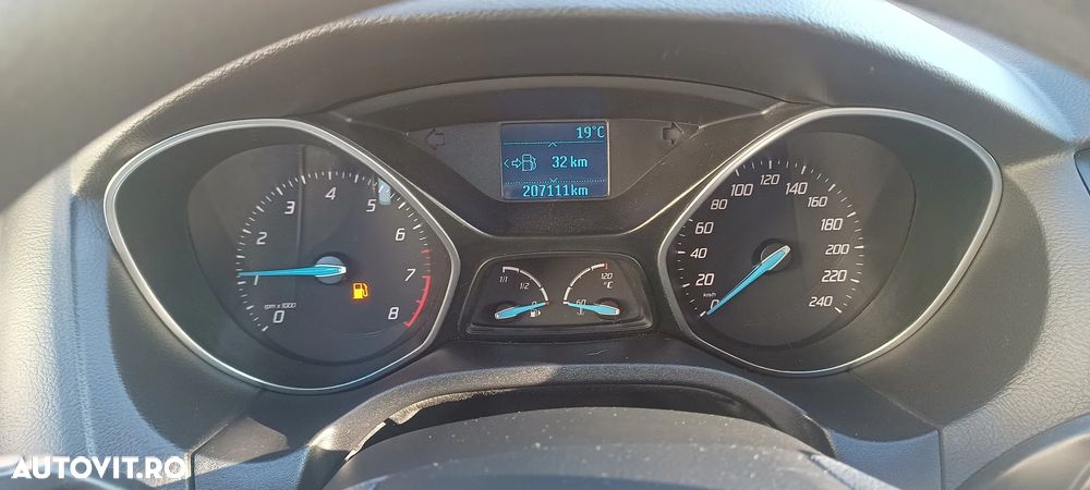 Ford Focus 1.6 Ti-VCT Titanium - 6