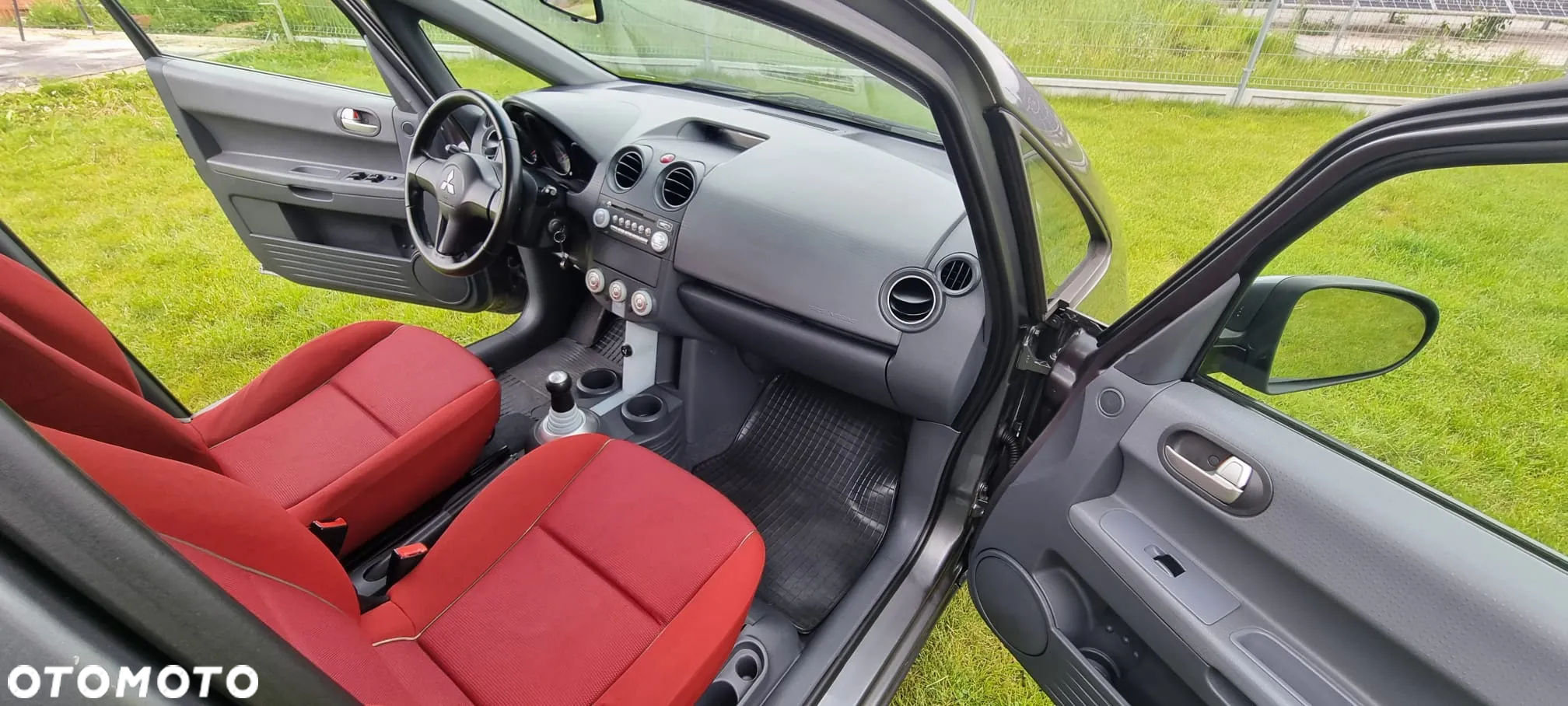 Mitsubishi Colt - 15