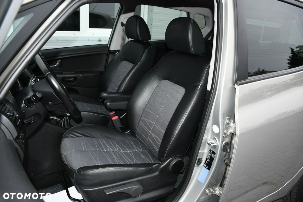 Kia Venga - 20