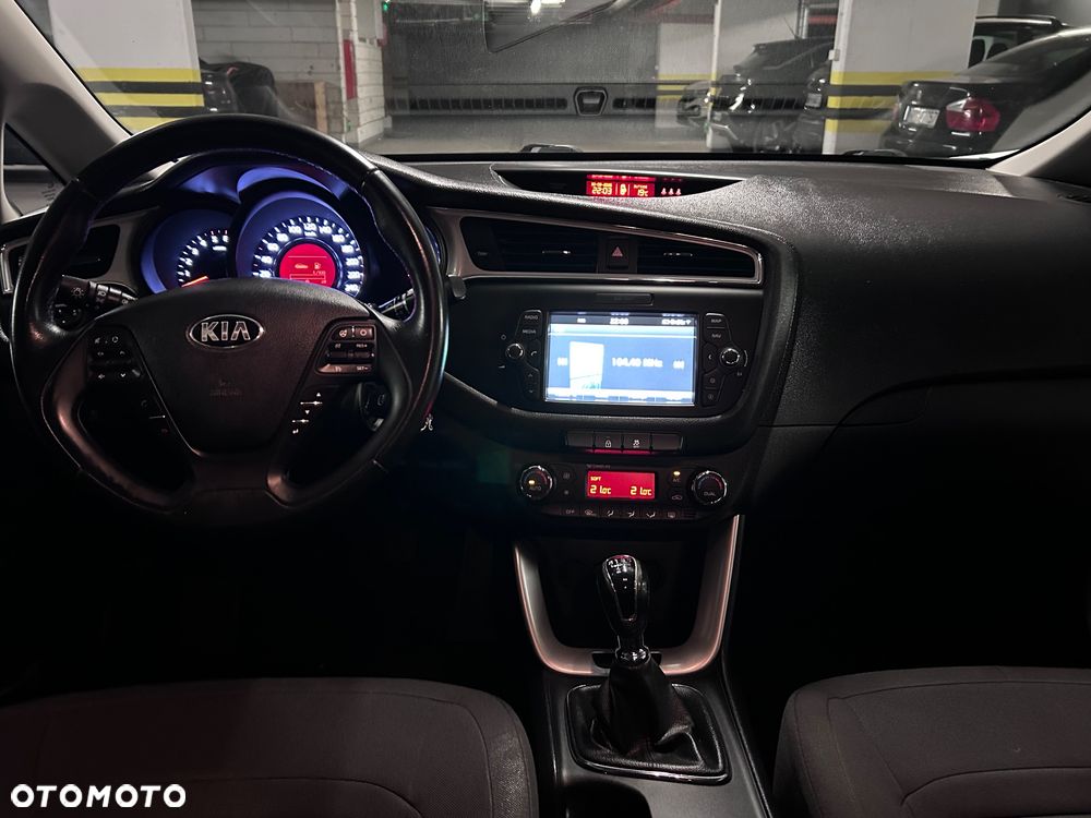 Kia Ceed 1.6 CRDi Smart Plus - 19