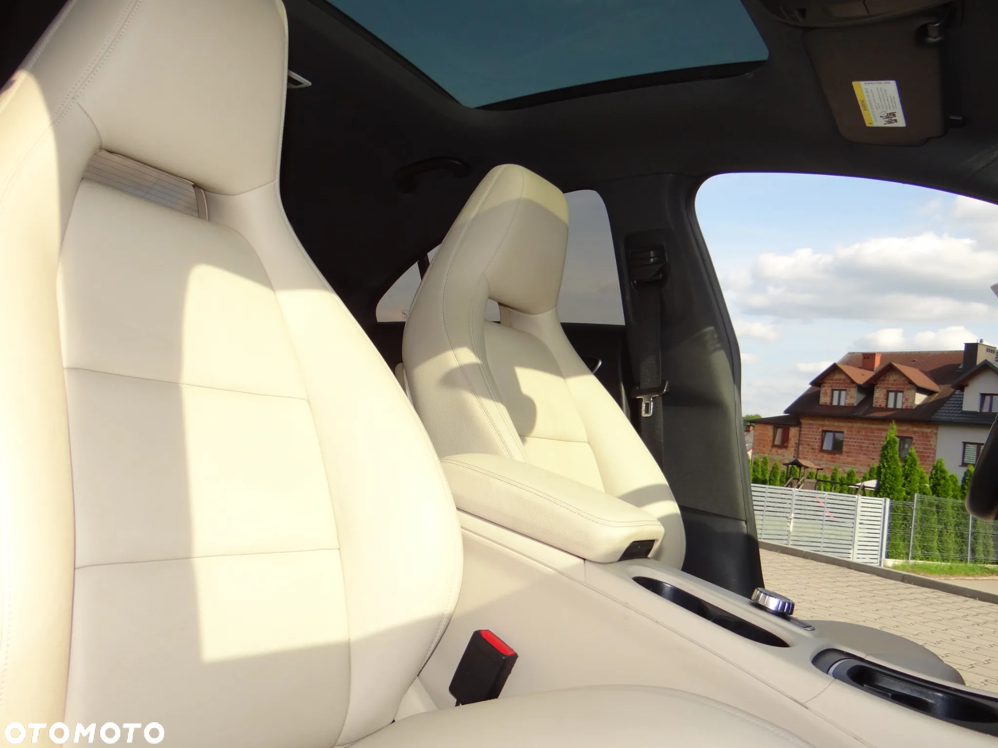 Mercedes-Benz CLA 250 7G-DCT Peak Edition - 24