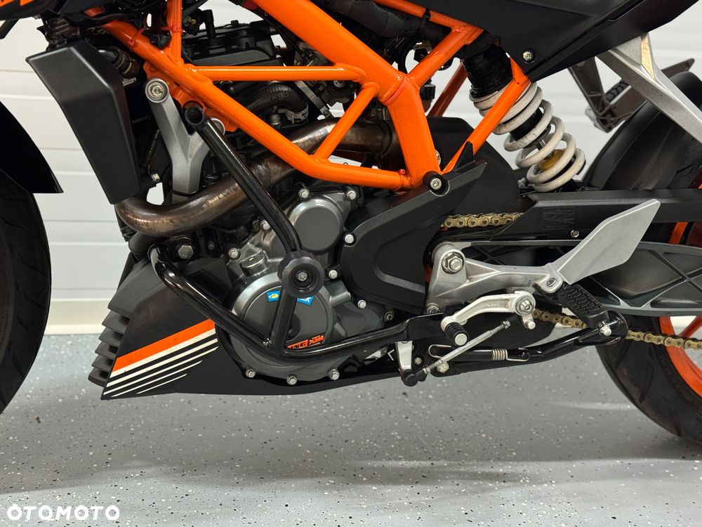 KTM Duke 390 - 23