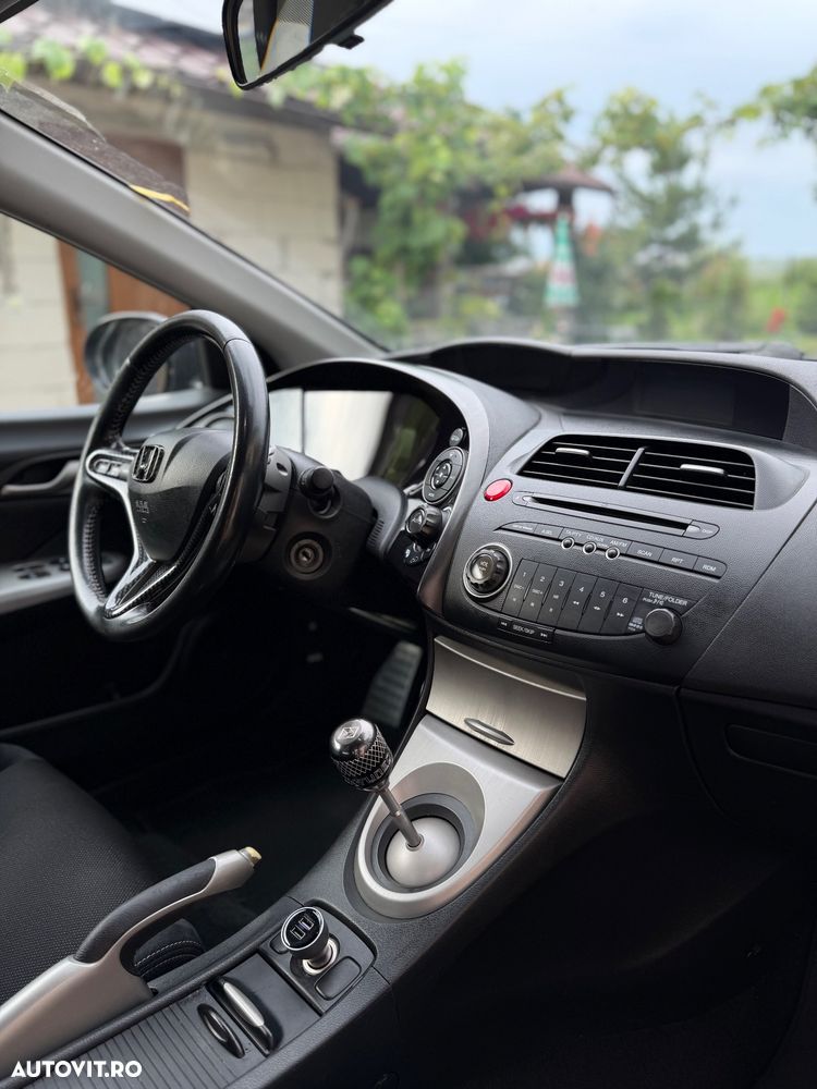 Honda Civic 1.8 TypeS Plus - 15