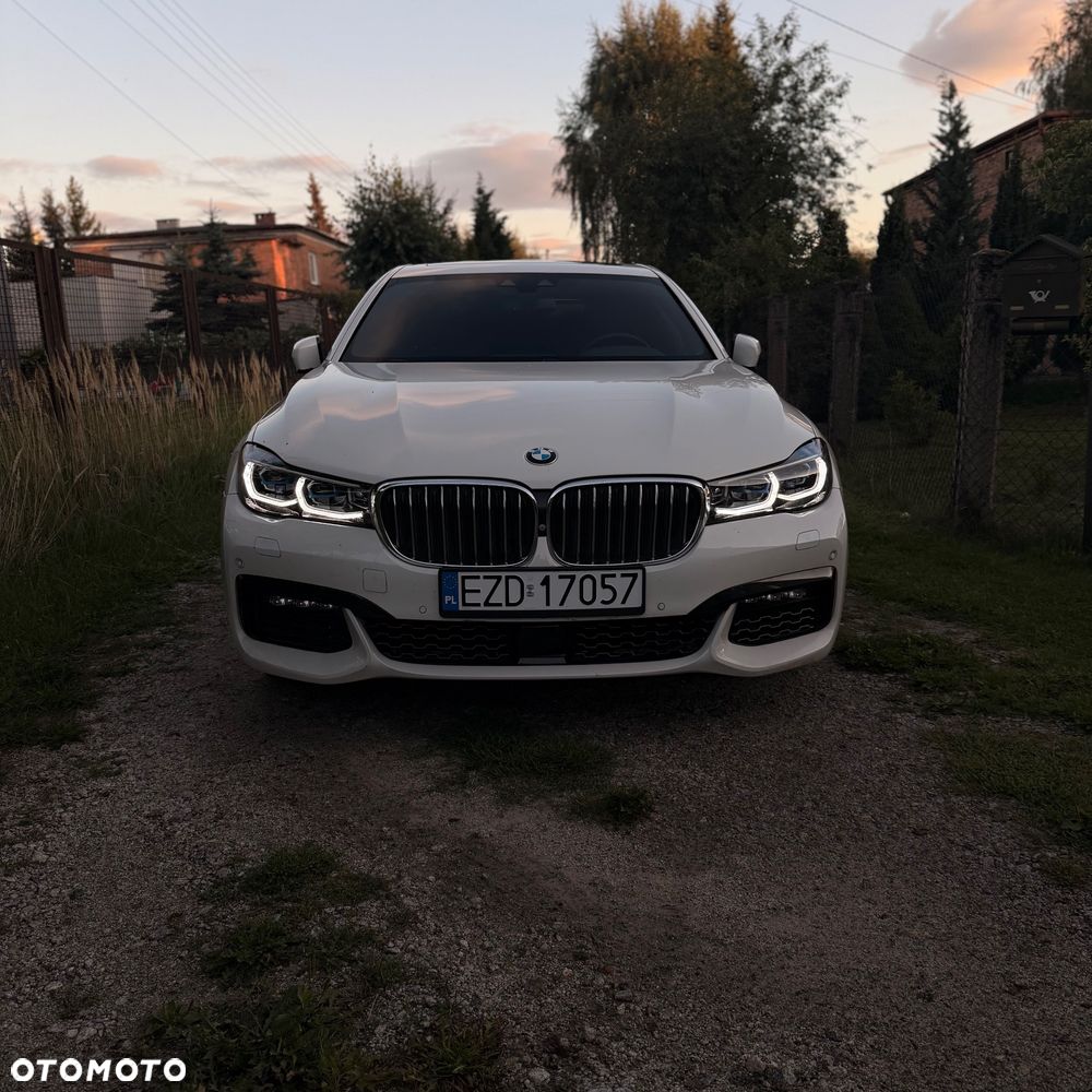 BMW Seria 7 740Li - 11