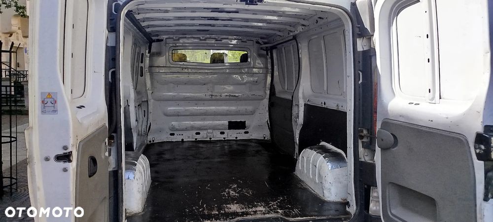 Renault Trafic - 8