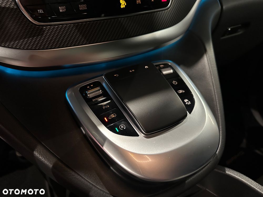 Mercedes-Benz Klasa V 300 d 9G-Tronic Exclusive (d³ugi) - 19