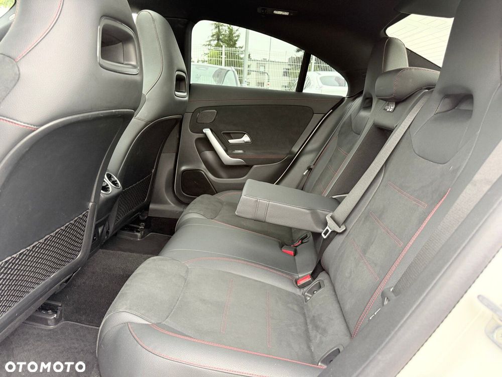 Mercedes-Benz CLA 200 mHEV AMG Line 7G-DCT - 26