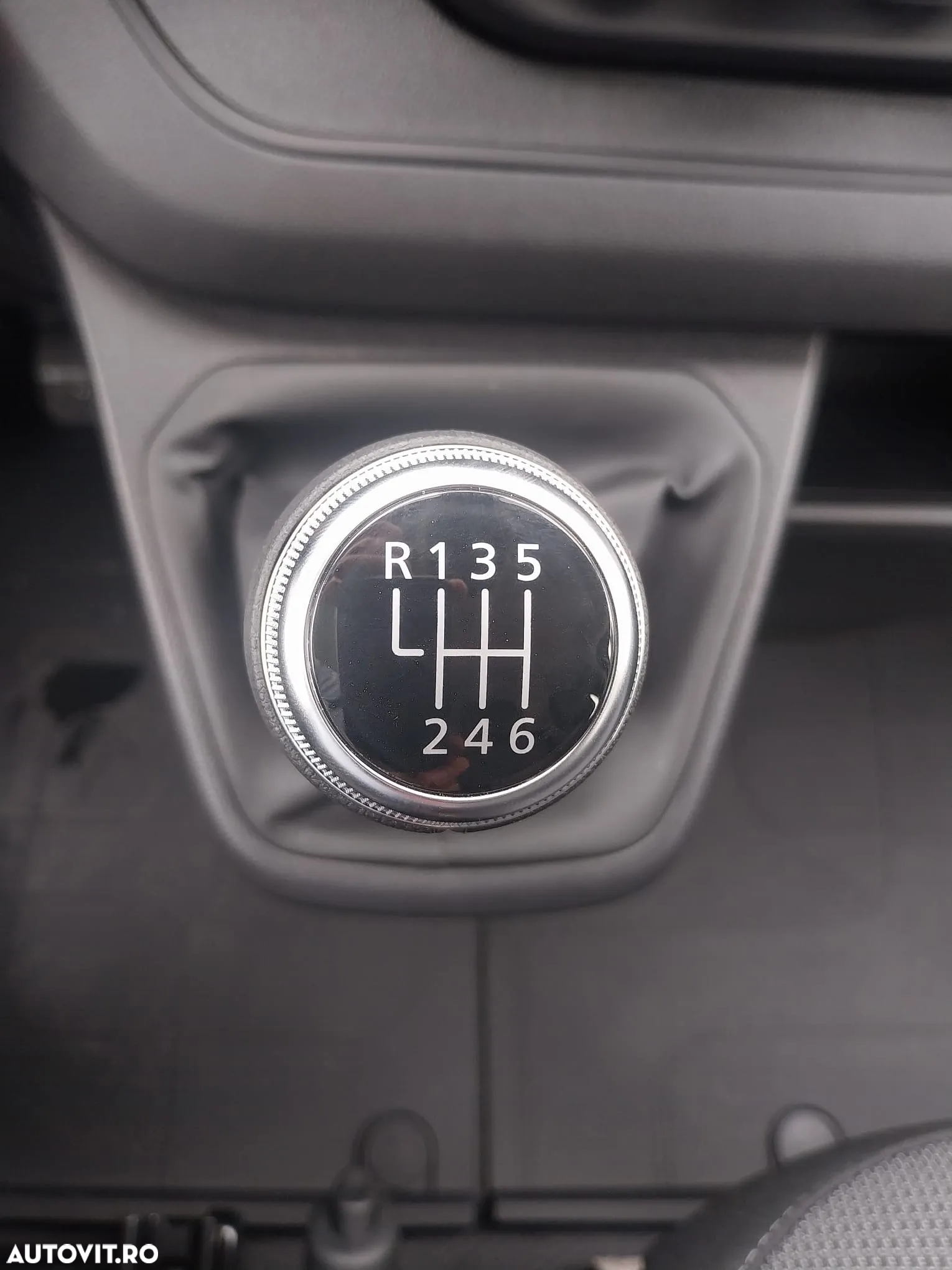 Renault Trafic 2.0 Blue dCi 150 Furgon Cabina Dubla L2H1 - 11