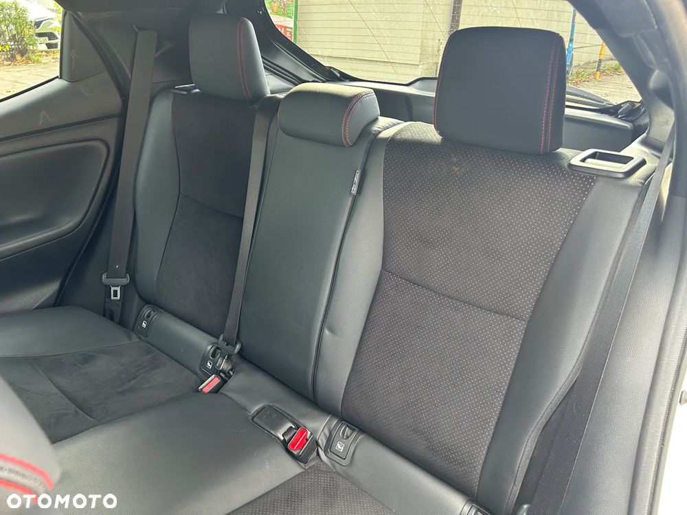 Toyota Yaris Hybrid 1.5 GR Sport - 15