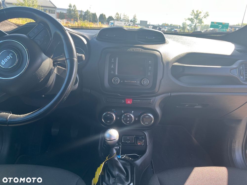 Jeep Renegade 1.6 E-TorQ Sport FWD - 12