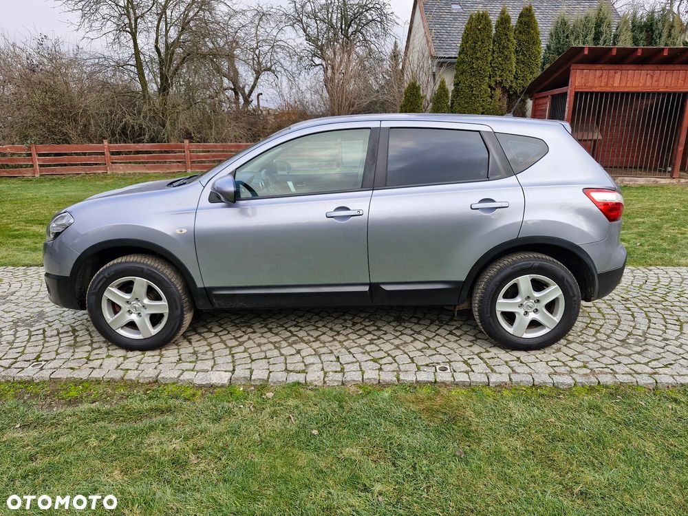 Nissan Qashqai 1.6 Visia - 8