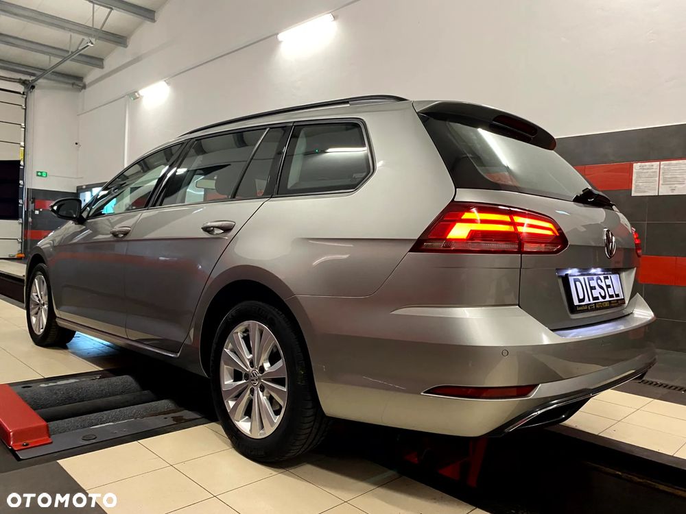 Volkswagen Golf 1.6 TDI BMT Highline - 11