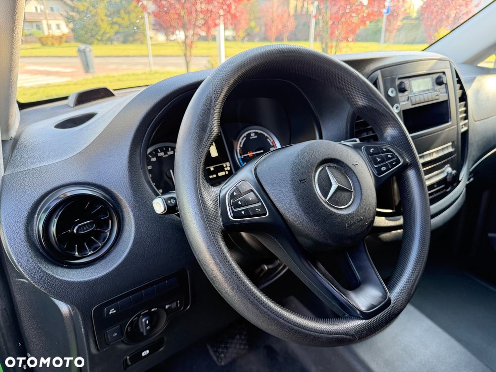 Mercedes-Benz Vito - 17