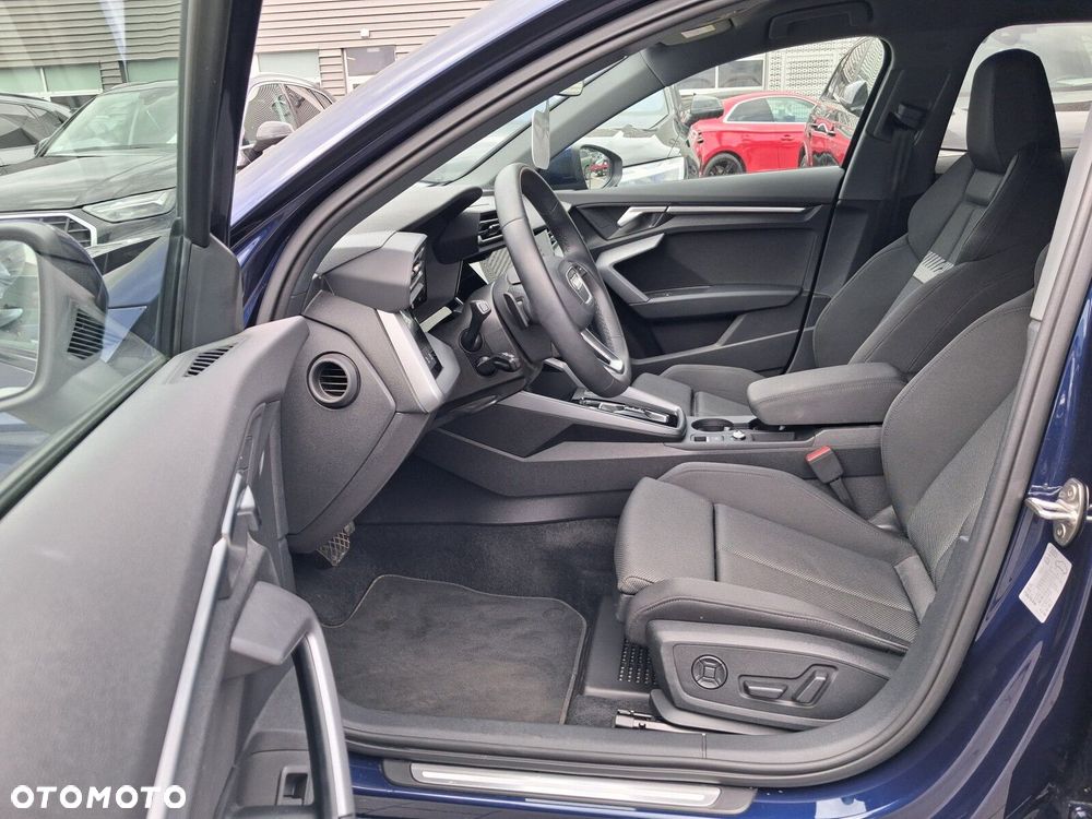 Audi A3 Limousine - 15