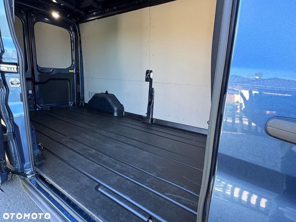 Ford Transit - 11