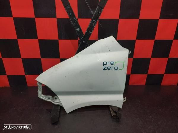 Guarda Lamas Direito Toyota Hiace Iv Caixa (__H1_, __H2_) - 1