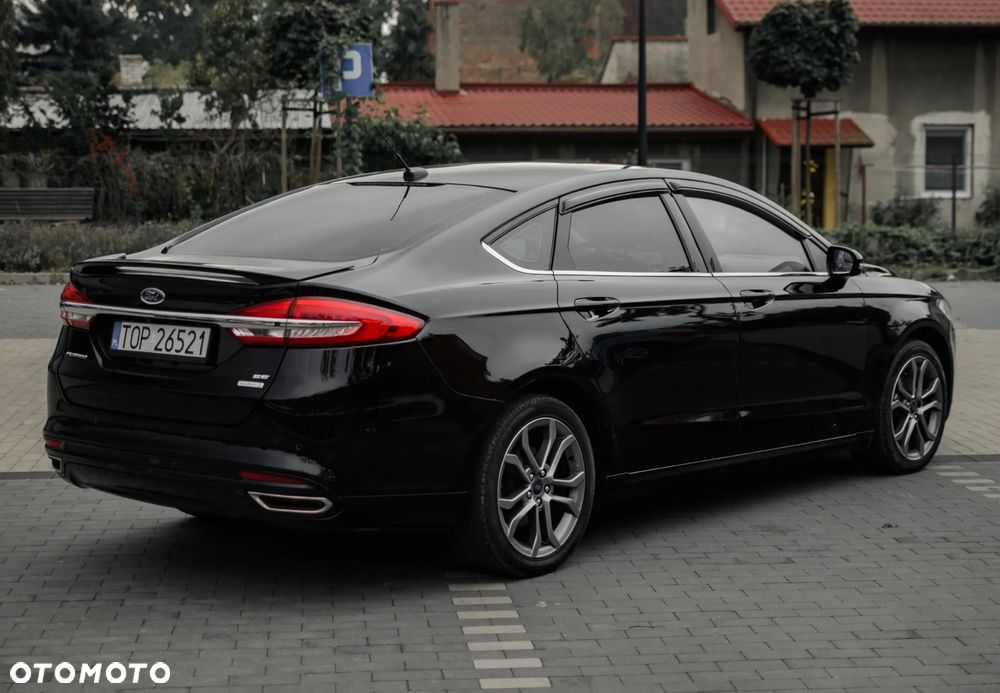 Ford Fusion - 5
