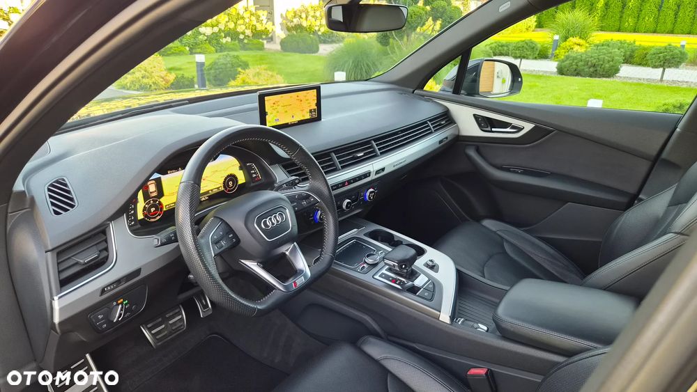 Audi Q7 - 7