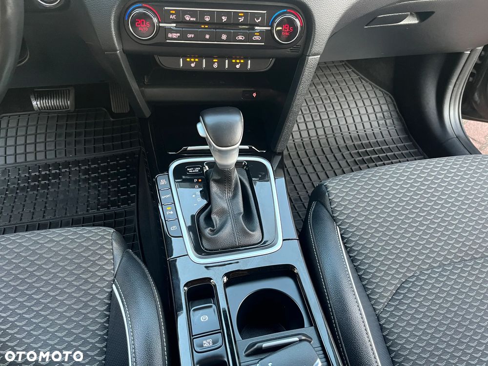 Kia Ceed 1.6 GDI PHEV Business Line DCT - 14