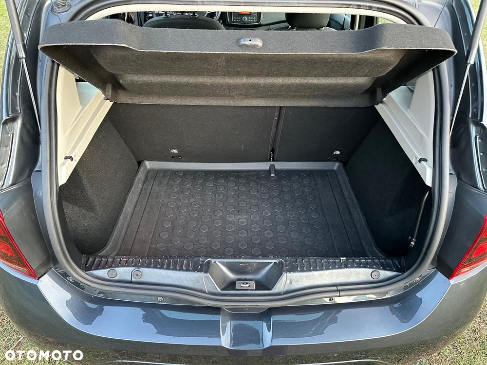 Dacia Sandero - 31