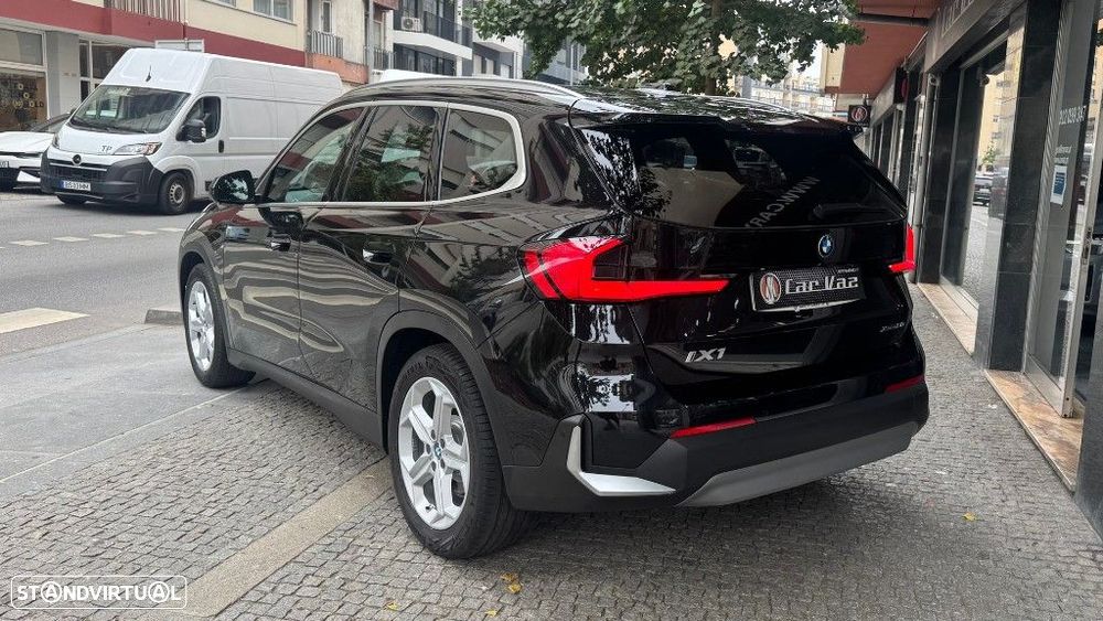 BMW iX1 xDrive30 - 7